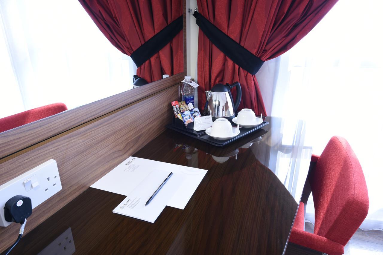 Ramada Encore By Wyndham Kuwait Downtown Kuwait City Exterior foto